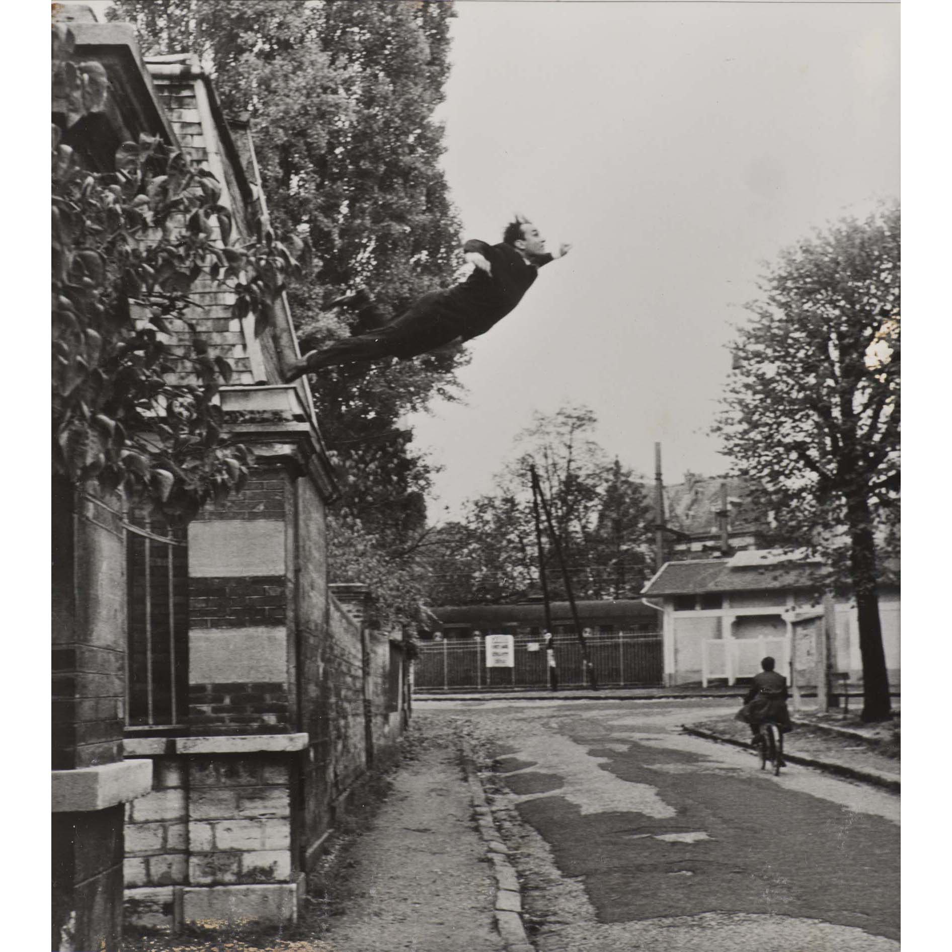 Yves KLEIN (1928-1962) Le saut dans le vide, 1960